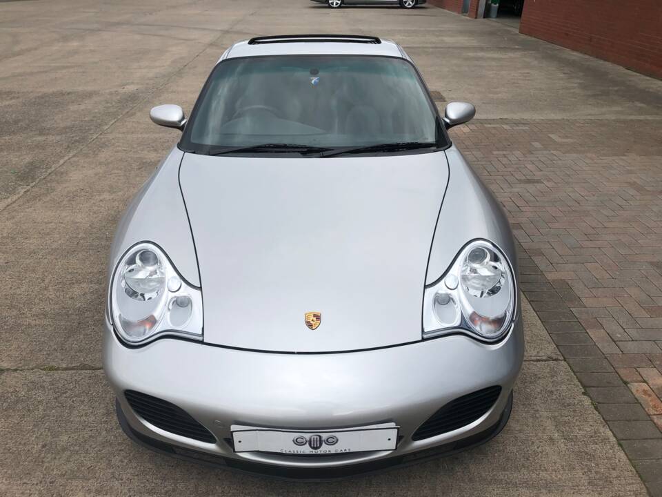 Image 2/10 de Porsche 911 Turbo (2002)