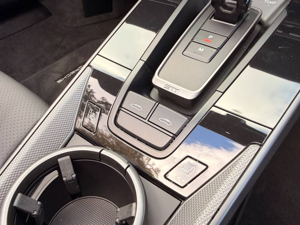 Bild 29/35 von Porsche 911 Targa 4 (2023)