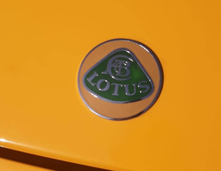 Image 32/32 of Lotus Elan SE (1991)