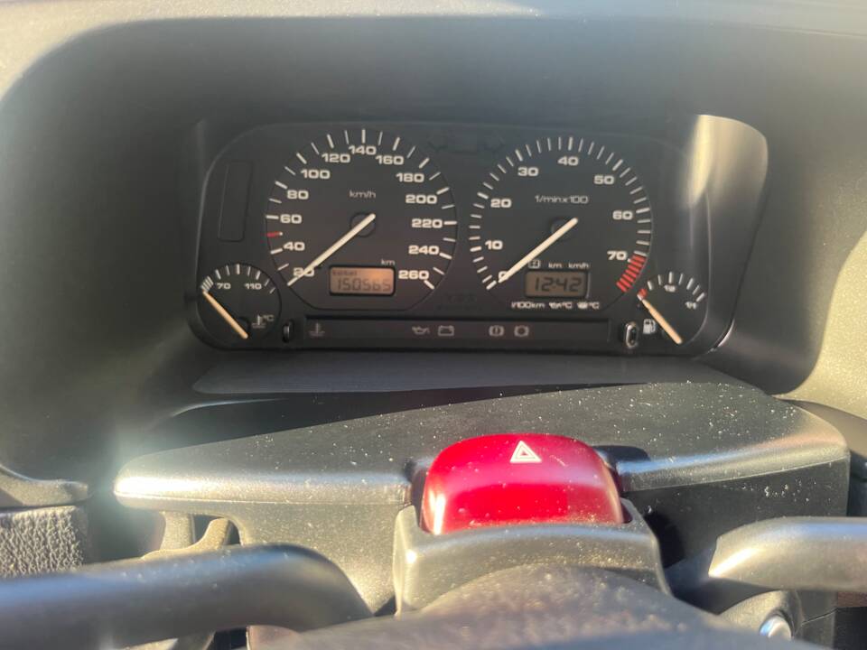 Immagine 13/23 di Volkswagen Golf III 2.0 16V GTI (1993)