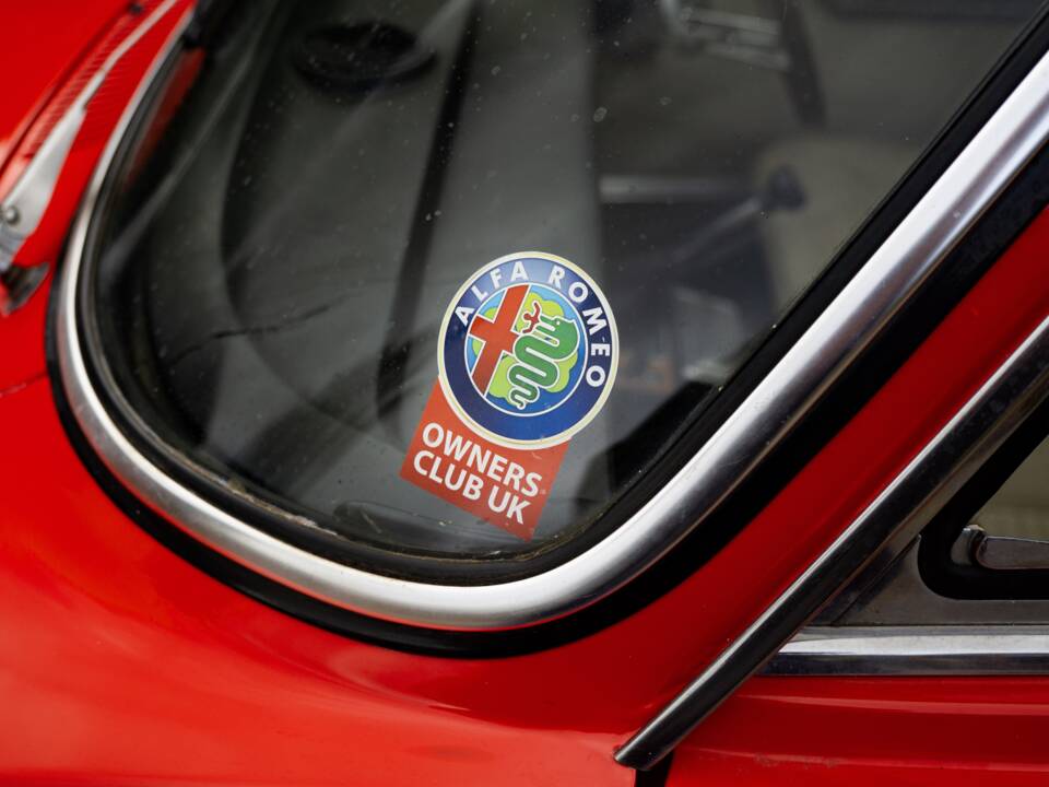 Image 9/20 of Alfa Romeo Giulia 1600 GT Junior (1976)