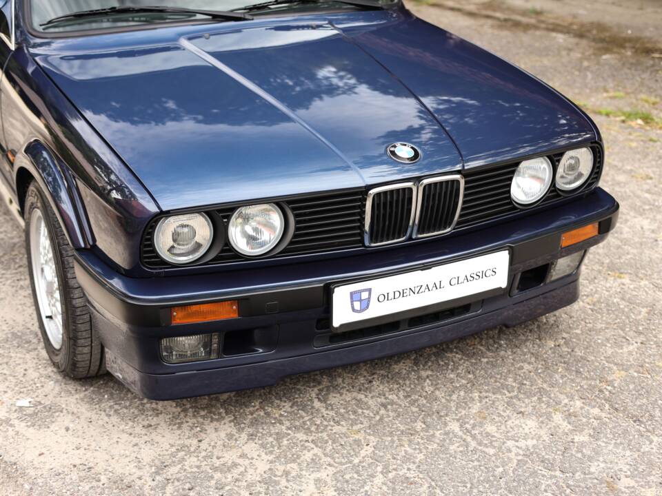Image 28/82 of BMW 325ix (1989)