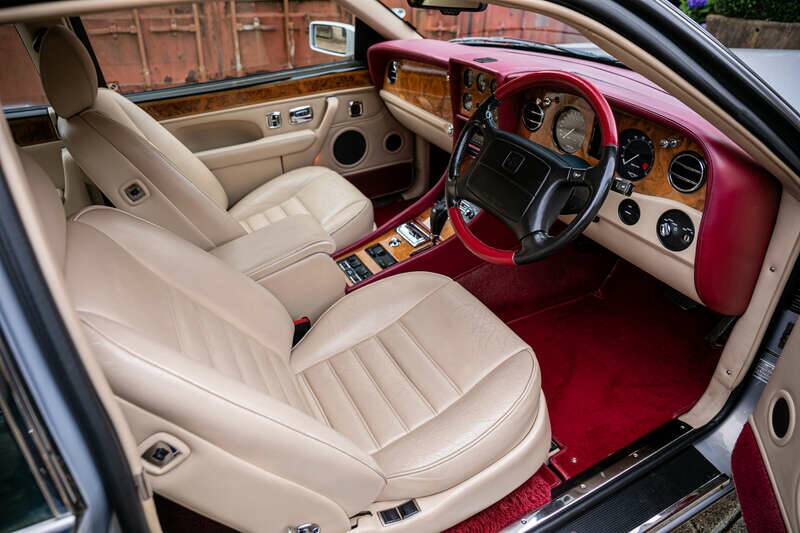 Image 2/50 of Bentley Continental R (1996)