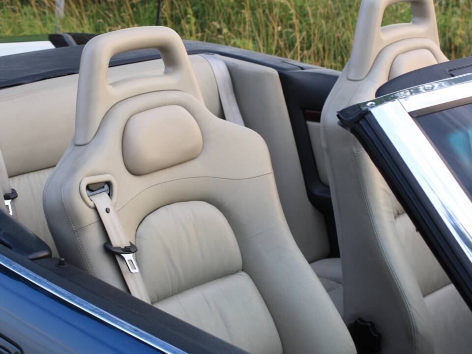Bild 22/88 von Audi Cabriolet 2.6 (1995)