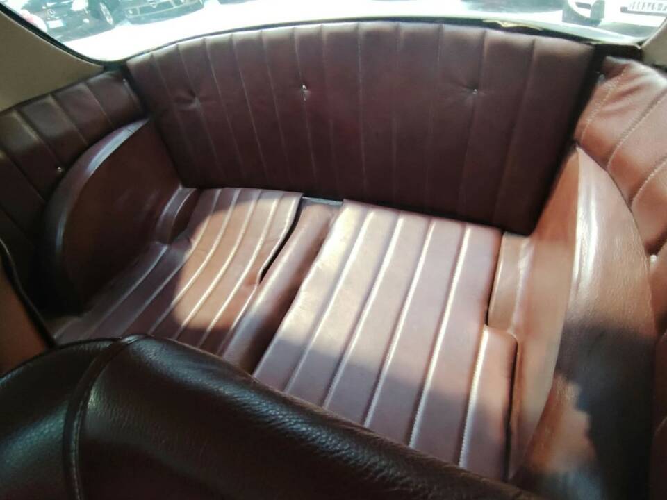 Afbeelding 35/56 van SIMCA 8 Sport (1951)