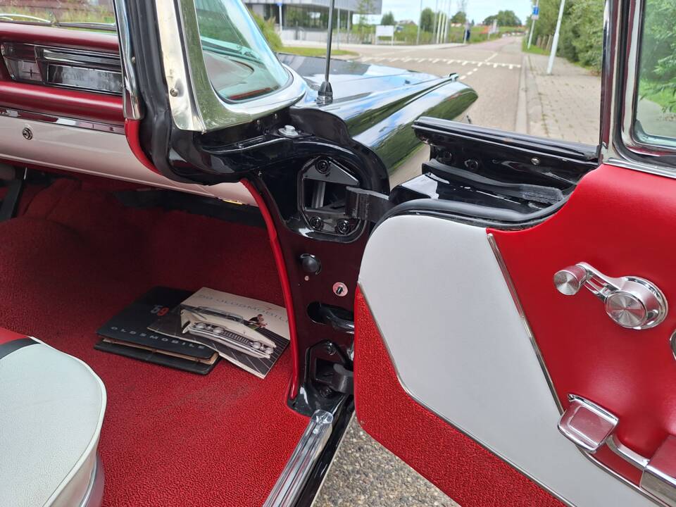 Afbeelding 50/66 van Oldsmobile Super 88 (1959)