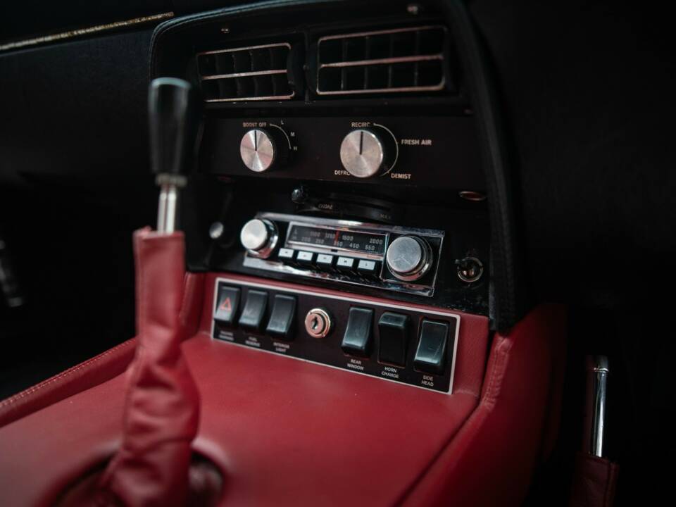 Bild 10/25 von Aston Martin DBS (1970)