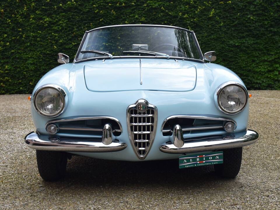 Immagine 4/38 di Alfa Romeo Giulietta Spider Veloce (1961)