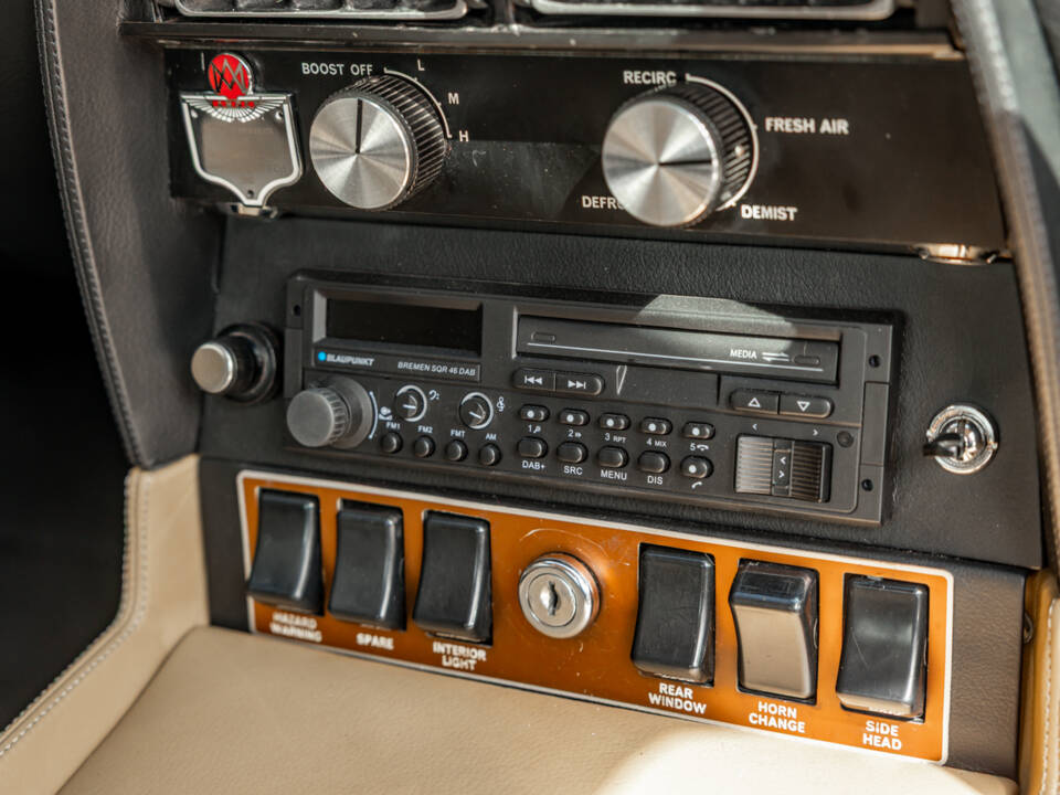 Immagine 37/71 di Aston Martin DBS V8 (1971)