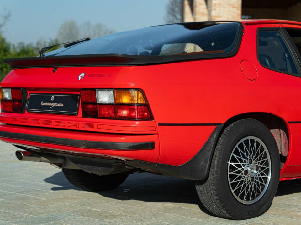 Image 14/50 of Porsche 924 (1983)