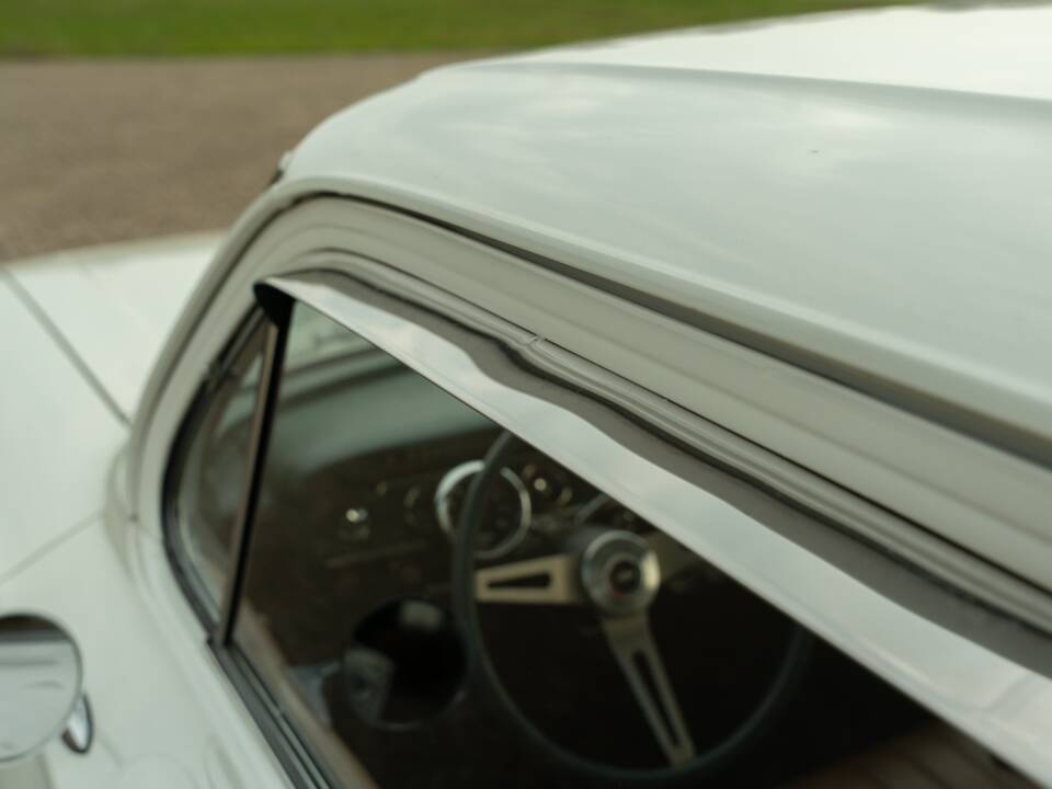 Bild 84/100 von Chevrolet Biscayne (1961)