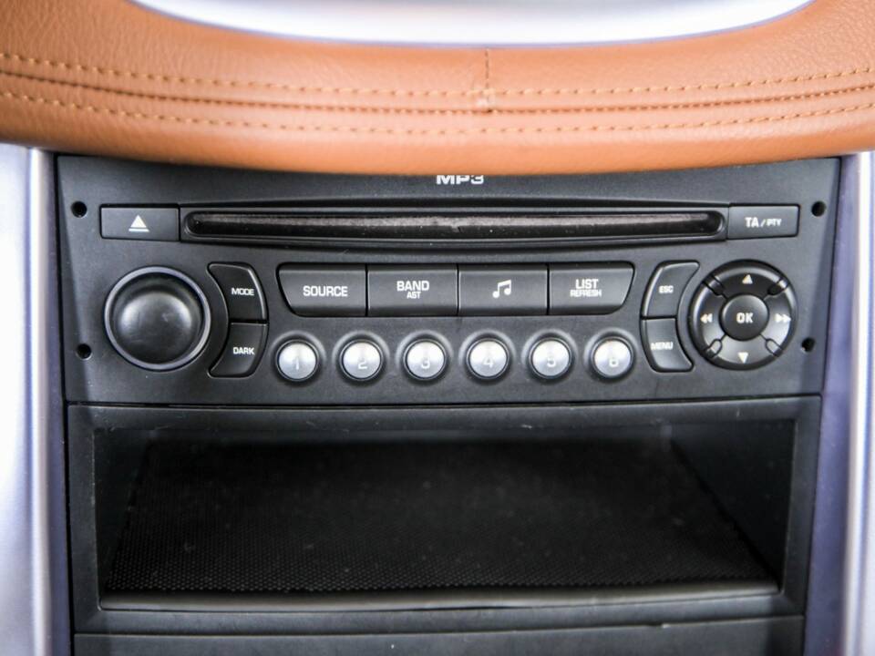 Image 25/50 de Peugeot 207 CC 1.6 VTi (2008)