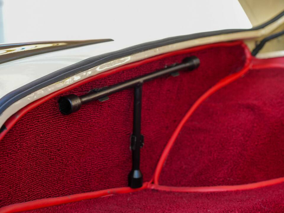 Afbeelding 31/50 van Borgward Isabella Coupe-Cabriolet (1961)