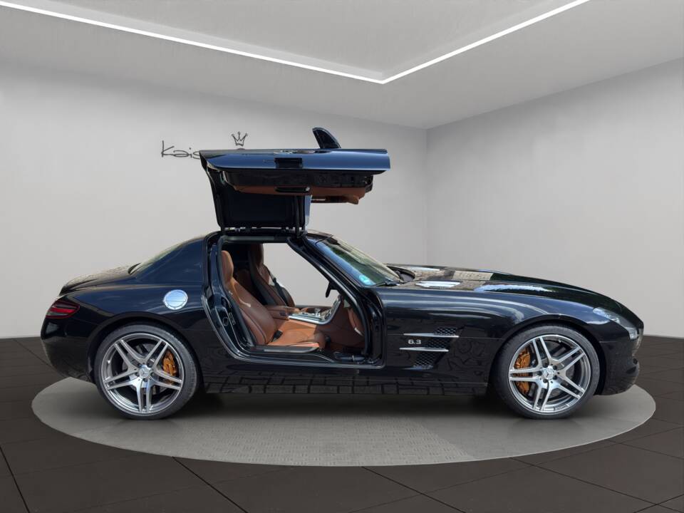 Imagen 5/21 de Mercedes-Benz SLS AMG (2011)