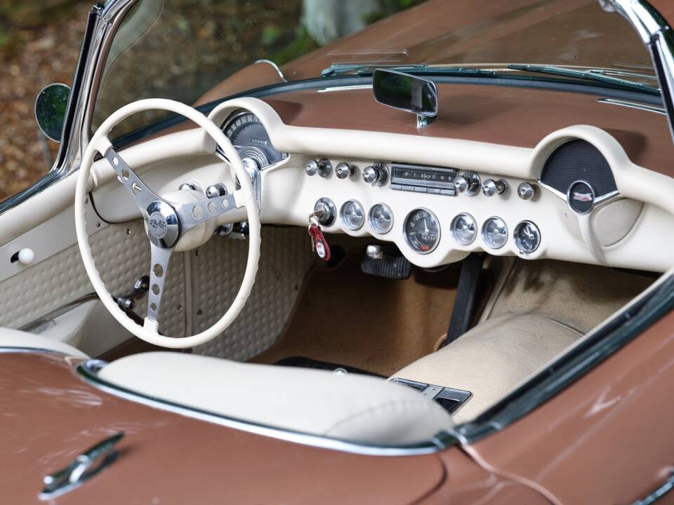 Image 4/36 of Chevrolet Corvette (1956)