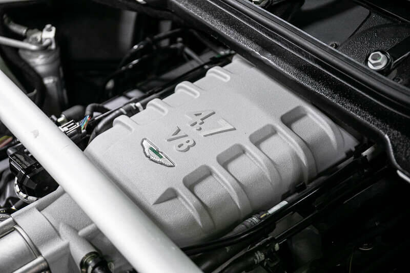 Immagine 32/43 di Aston Martin V8 Vantage (2010)
