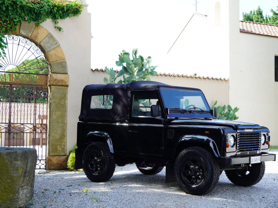 Bild 3/97 von Land Rover Defender 90 Td5 (2000)