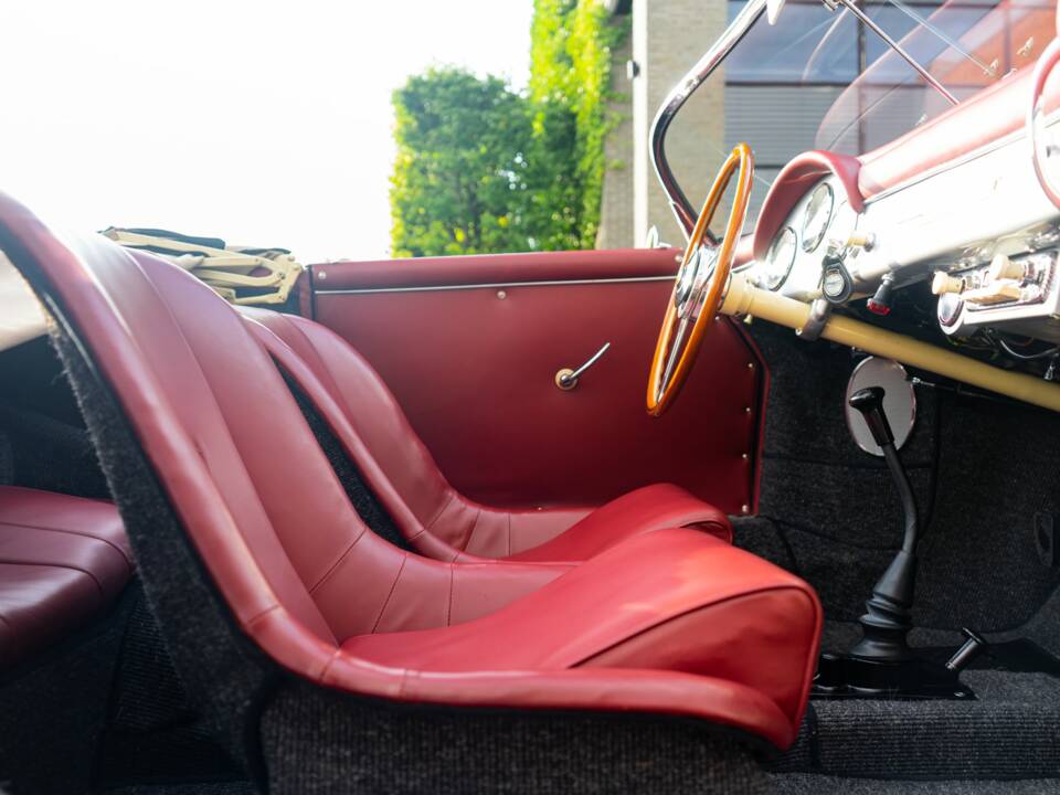 Image 34/52 of Porsche 356 A 1600 S Speedster (1957)