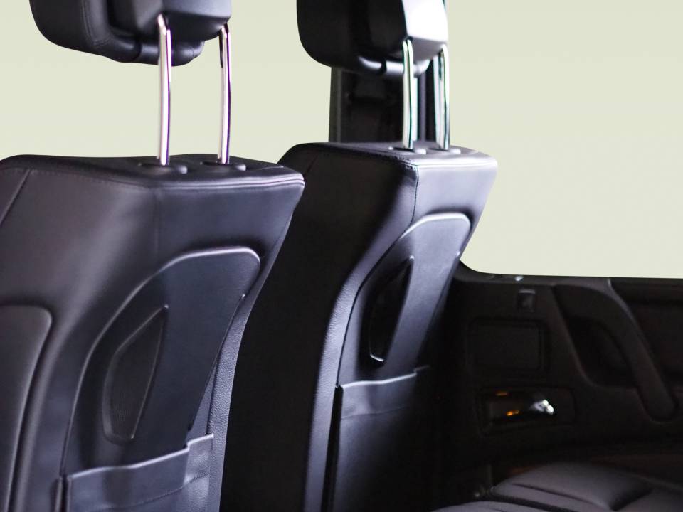 Image 17/21 of Mercedes-Benz G 500 (LWB) (2016)
