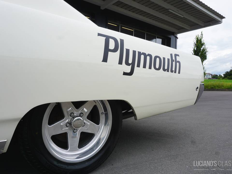 Image 23/65 de Plymouth Sport Fury (1968)