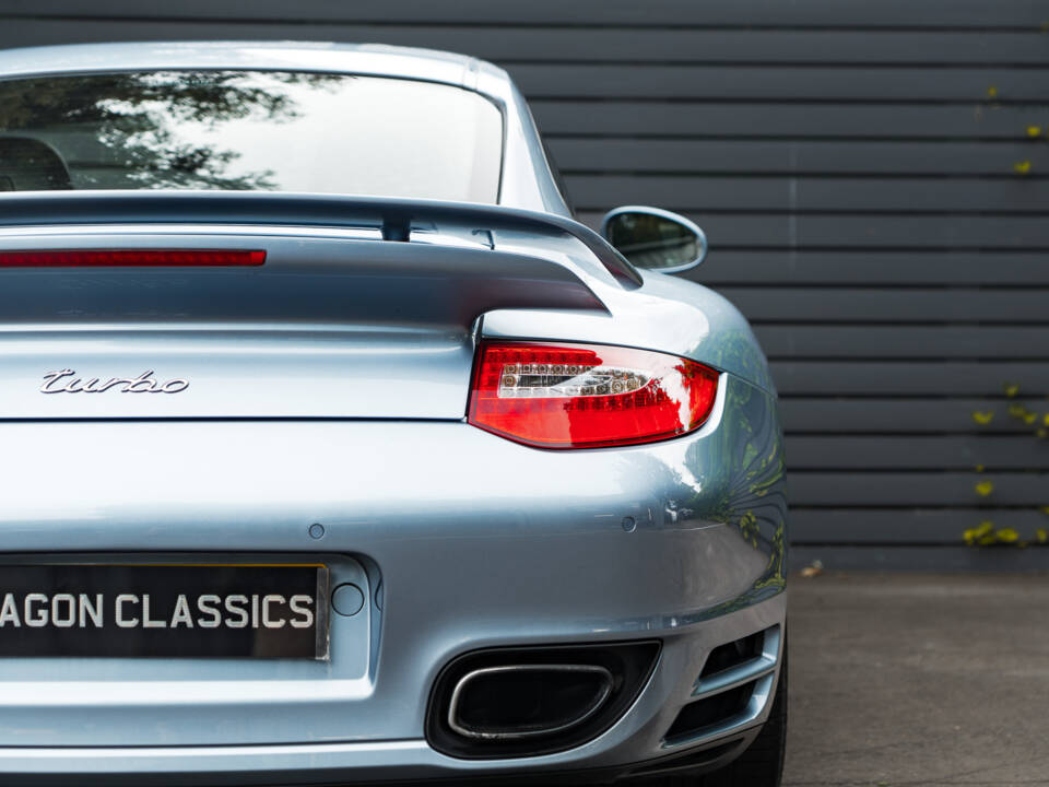 Bild 8/43 von Porsche 911 Turbo (2011)