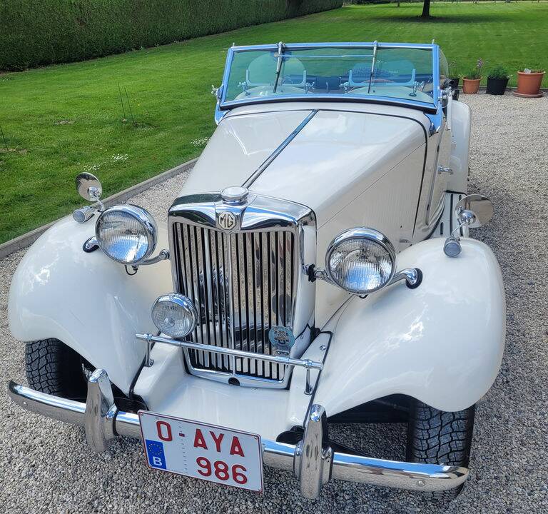Image 4/8 of MG TD (1951)