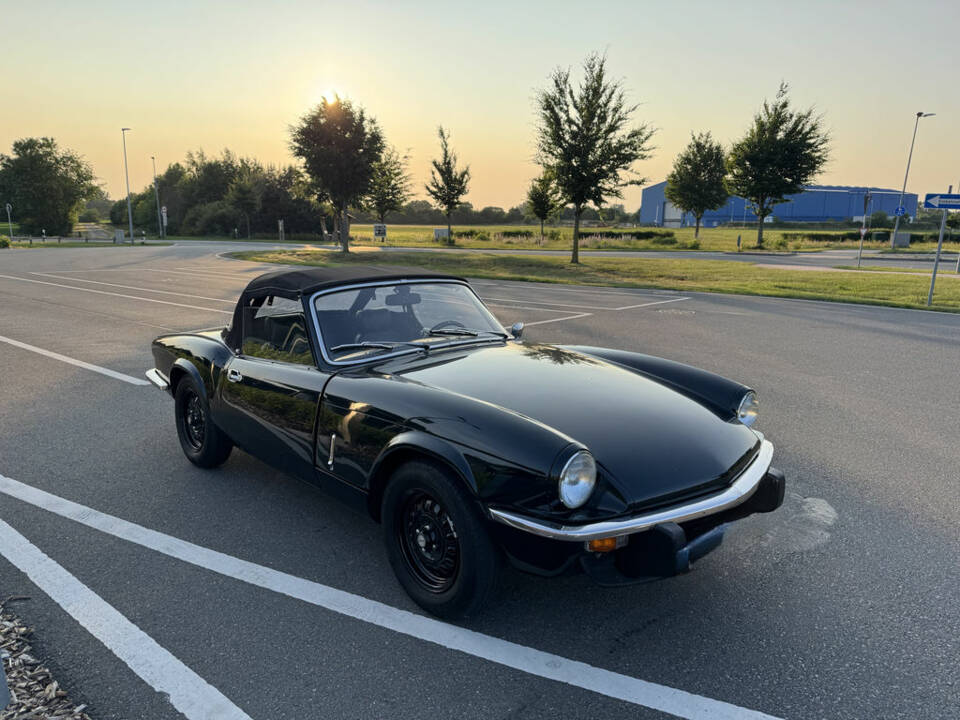 Image 1/4 de Triumph Spitfire 1500 (1977)