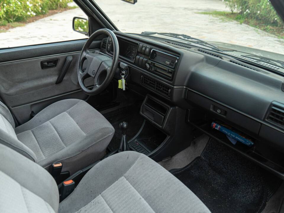 Afbeelding 20/45 van Volkswagen Golf Mk II 1.6 (1983)