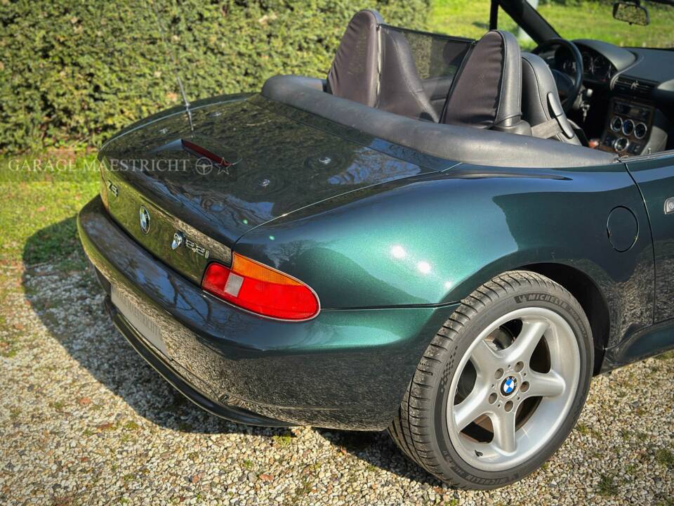 Immagine 58/93 di BMW Z3 2.2i (2002)