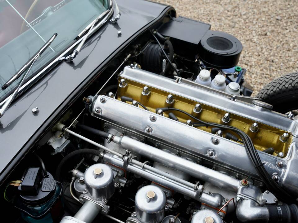 Immagine 36/50 di Jaguar E-Type 3.8 (1961)