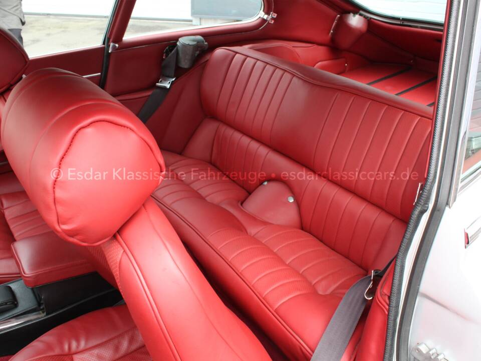 Afbeelding 16/28 van Jaguar E-Type V12 (2+2) (1971)