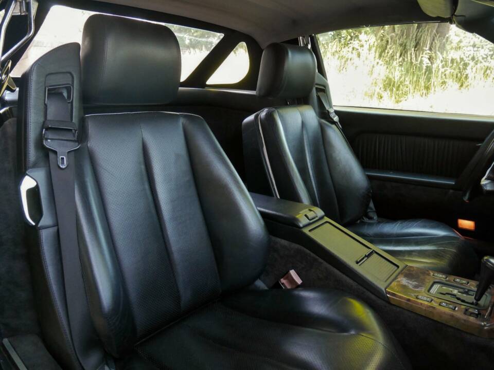 Image 22/39 de Mercedes-Benz 280 SL (1900)