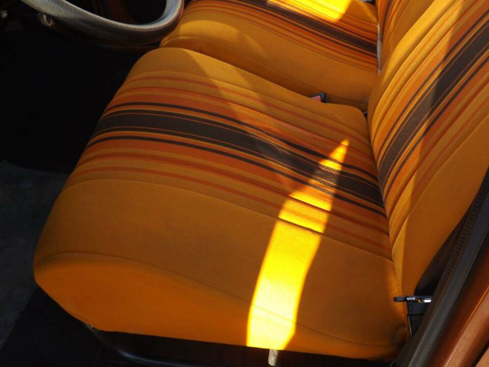 Image 32/50 of Citroën Dyane 6 (1982)