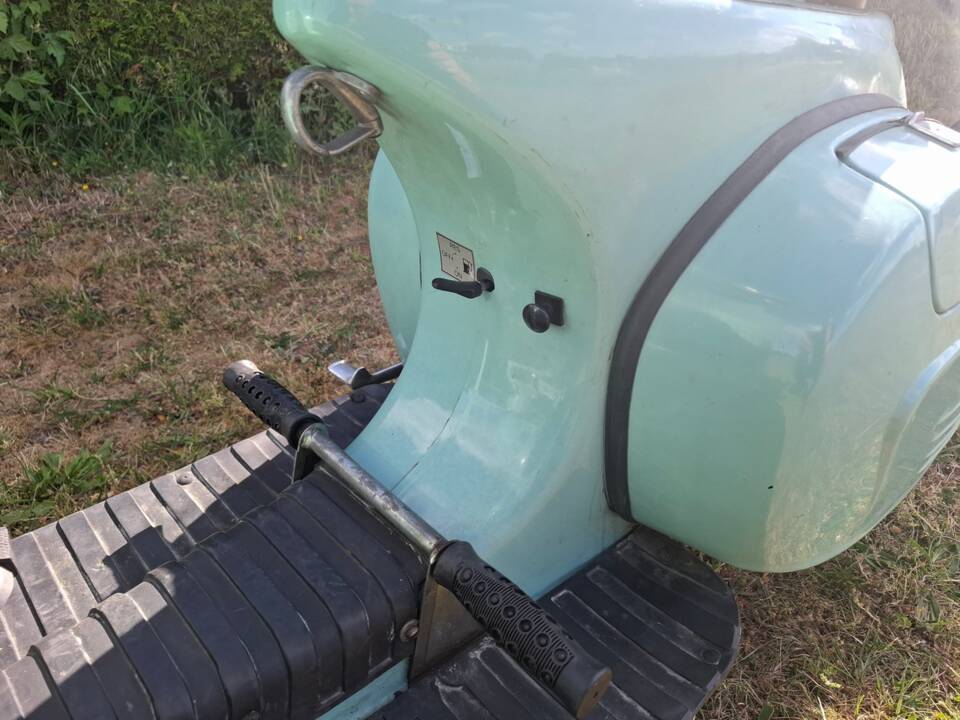 Image 11/48 of Bajaj DUMMY (1993)