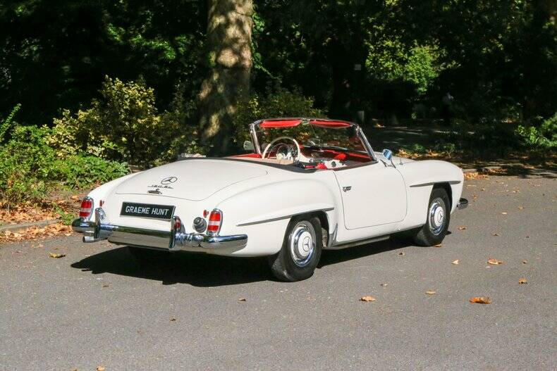 Image 14/50 of Mercedes-Benz 190 SL (1960)