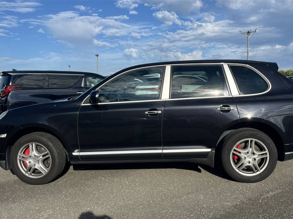 Imagen 2/30 de Porsche Cayenne Turbo (2007)