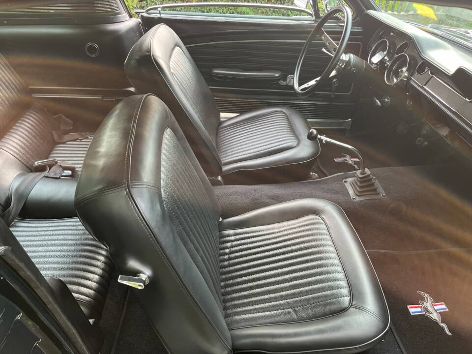 Image 26/49 of Ford Mustang GT 390 (1967)