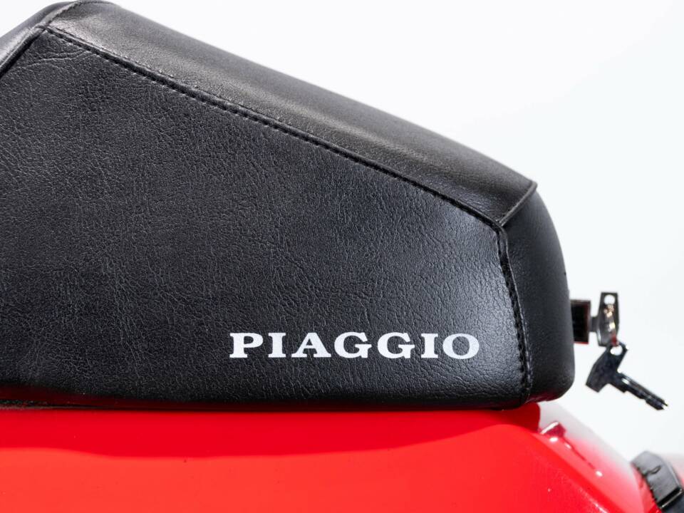 Image 29/40 of Piaggio DUMMY (1982)