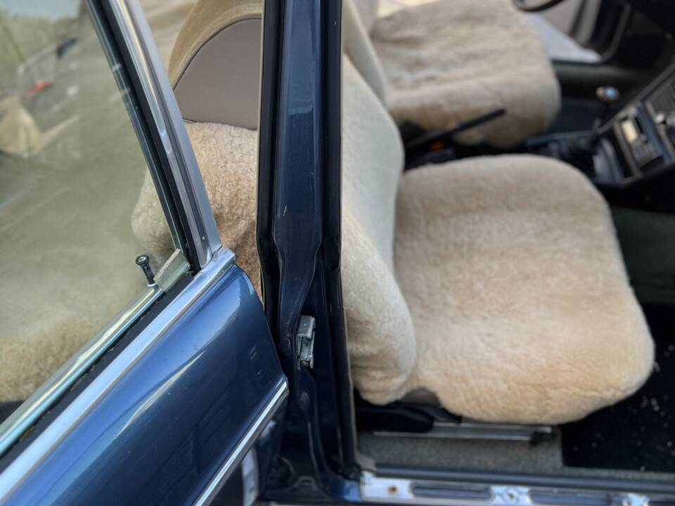 Bild 8/9 von BMW 3,0 Si (1976)