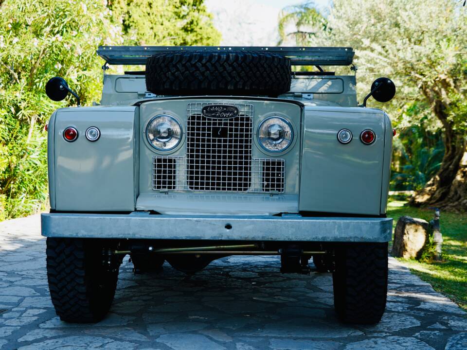 Bild 2/100 von Land Rover 88 (1968)