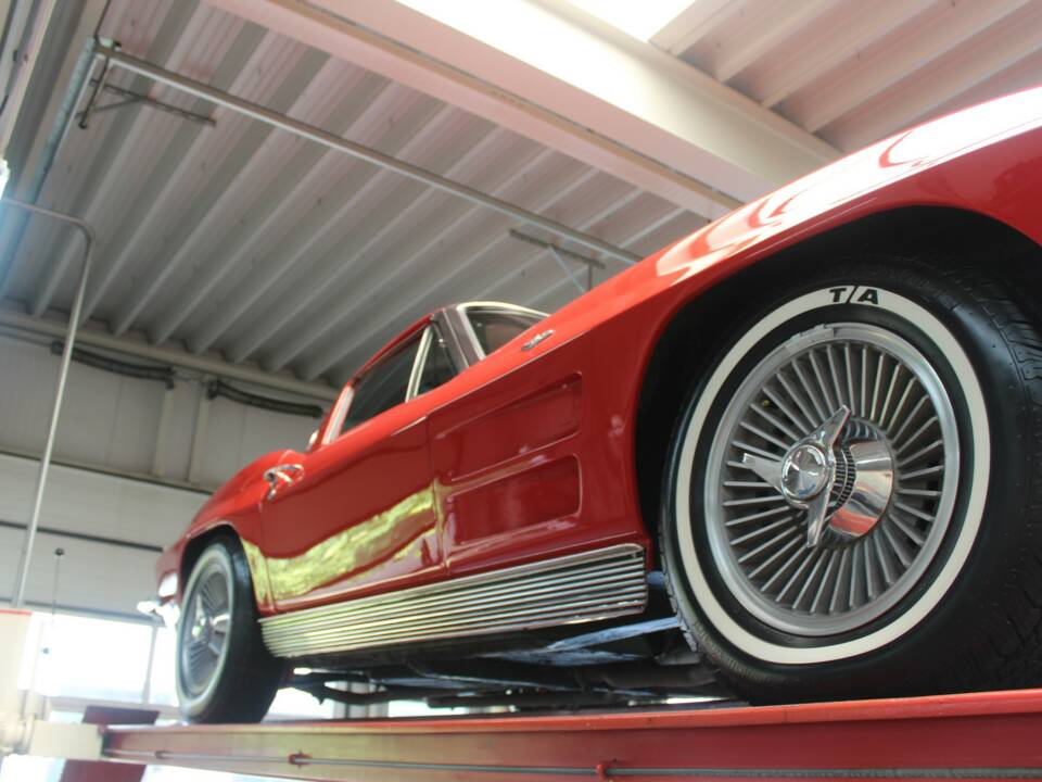 Image 11/50 of Chevrolet Corvette Sting Ray (1963)