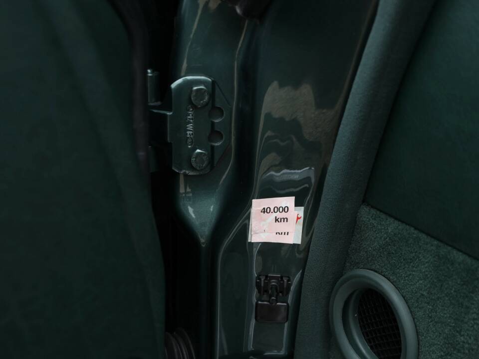 Image 42/50 of Mercedes-Benz 300 SL-24 (1992)