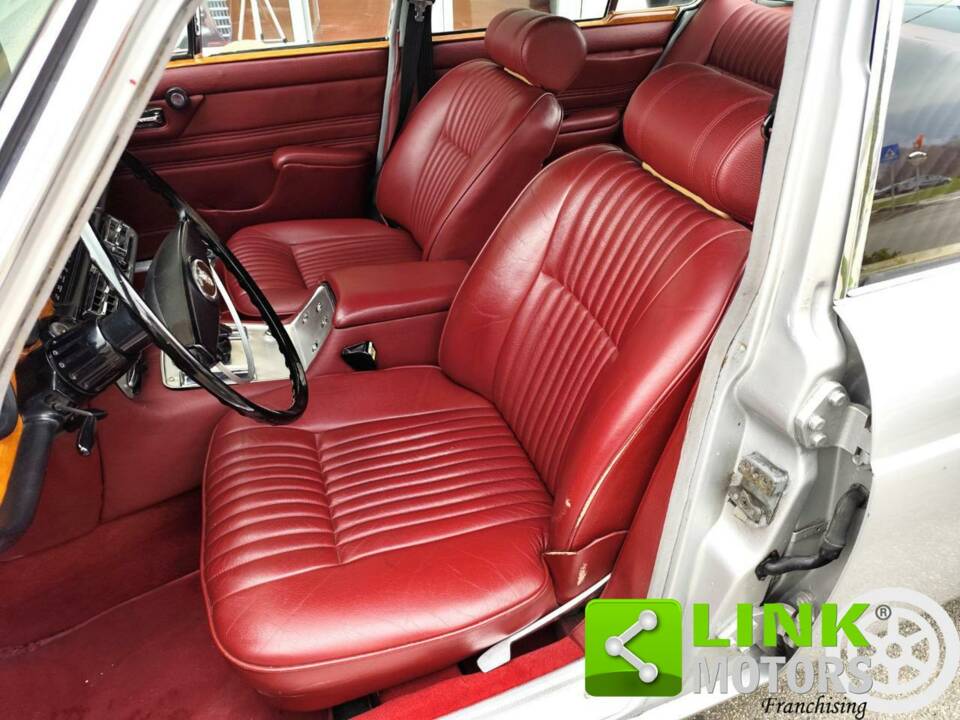 Imagen 3/10 de Jaguar XJ 6 4.2 (1971)