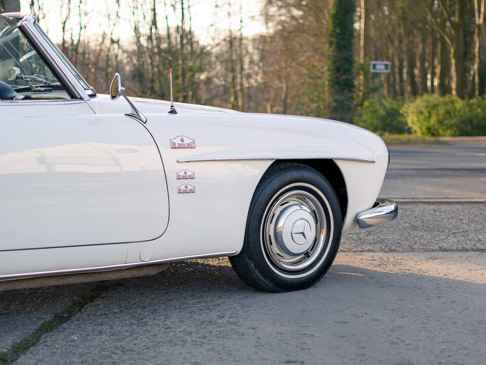 Image 18/42 de Mercedes-Benz 190 SL (1961)