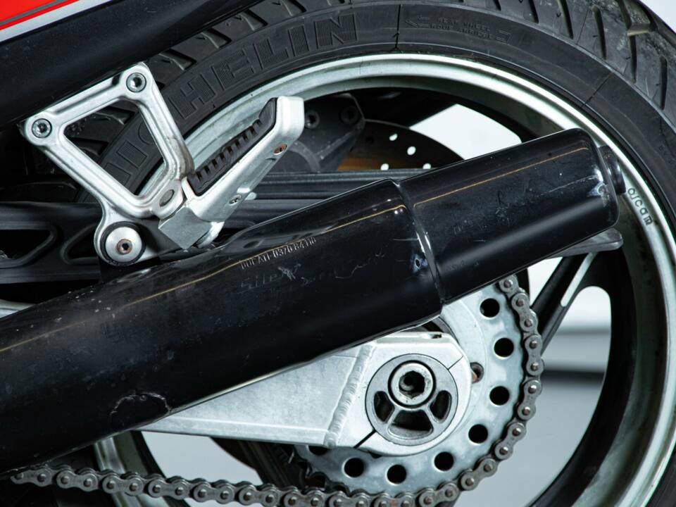 Bild 20/50 von Ducati 750 Paso (1987)