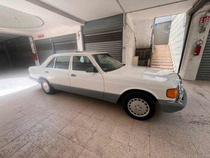 Image 3/7 de Mercedes-Benz 300 SDL (1987)