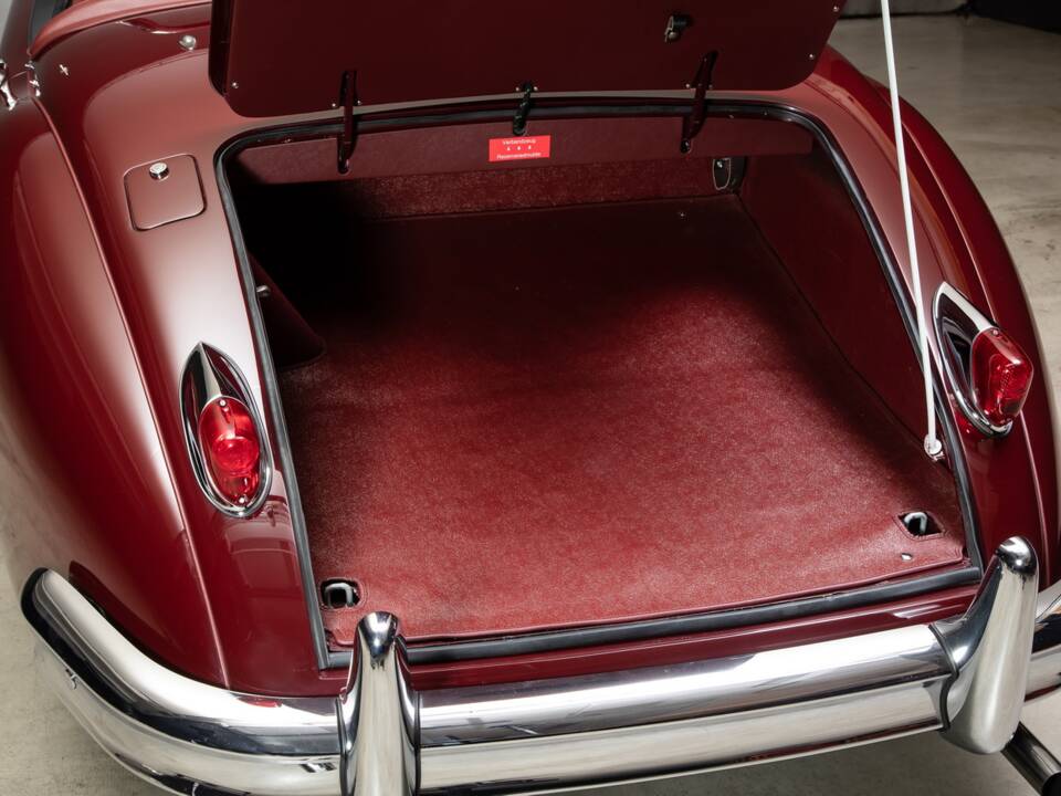 Afbeelding 27/34 van Jaguar XK 150 3.4 S OTS (1958)