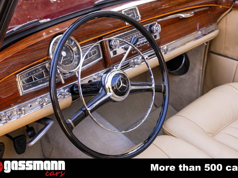 Image 14/15 of Mercedes-Benz 300 S Roadster (1953)