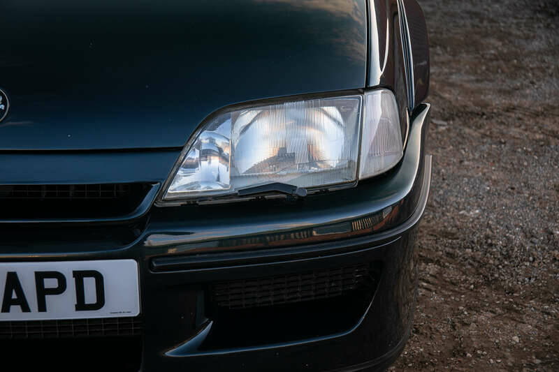 Afbeelding 46/50 van Vauxhall Lotus Carlton 3.6 (1993)