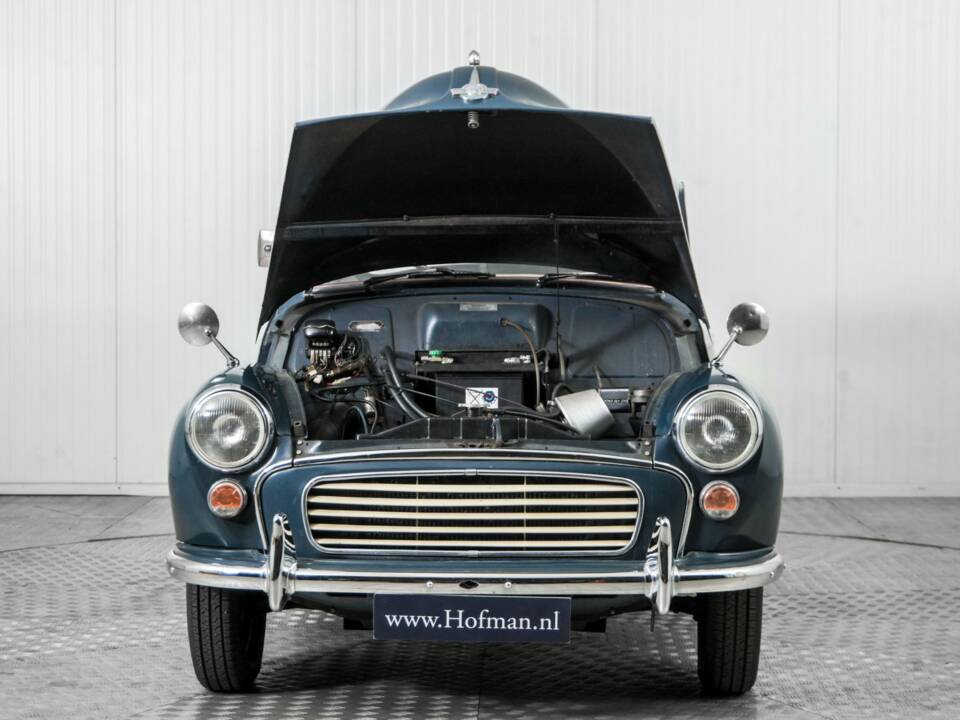 Image 34/50 of Morris Minor 1000 (1967)